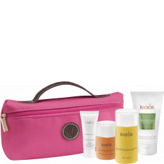 The Travel Set contains HY-ÖL®, Phytoactive Base, Oxygen Energizing Cream, ENERGIZING Invigorating Shower Gel. Travel Set